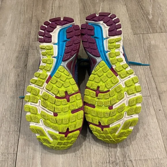 Brooks Blue and Pink Adrenaline GTS Athletic Running Shoes 9 - Picture 9 of 16